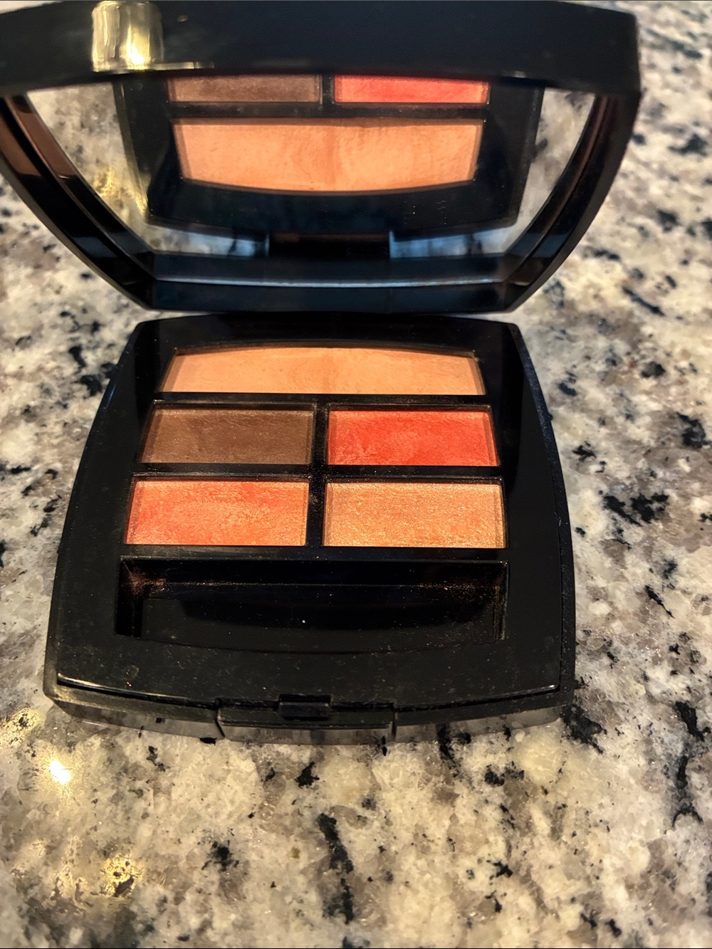 CHANEL Les Beiges Warm Peach & Coral Eyeshadow Quartet